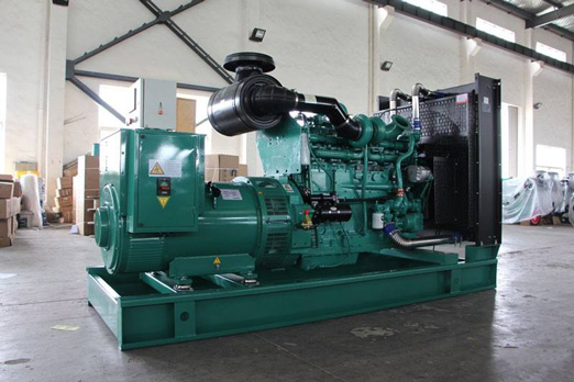 汕头320kw康明斯柴油发电车出租_COPY_COPY